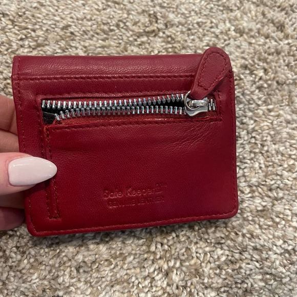 Safe Keeper Womens Genuine Leather Folding Wallet Money Organizer Red NEW - Picture 2 of 5